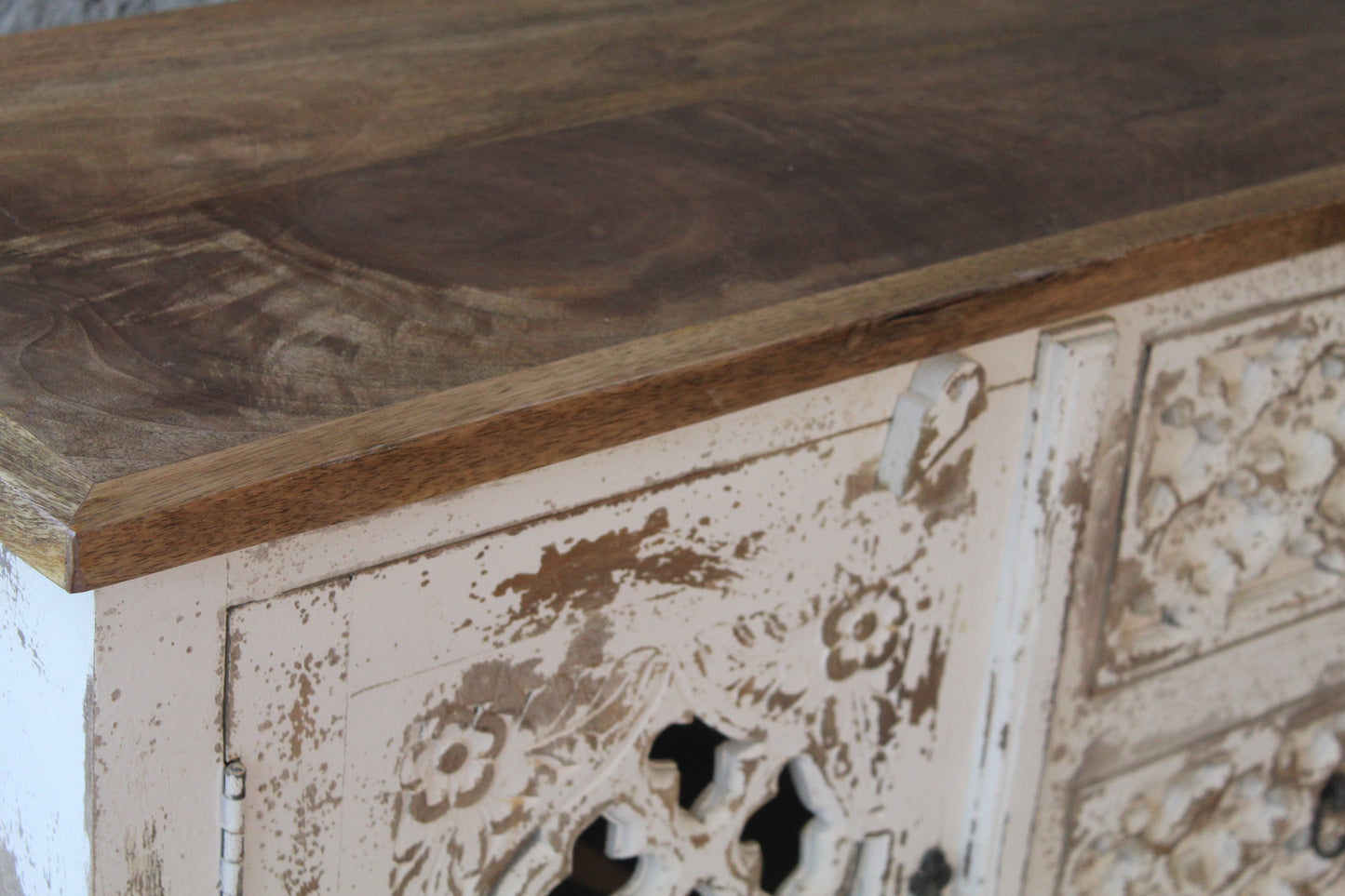 carved cabinet,
kitchen cabinets,
tv stand,
living spaces,
bathroom vanity,
console table,
bathroom cabinets,
media console,
tv console,