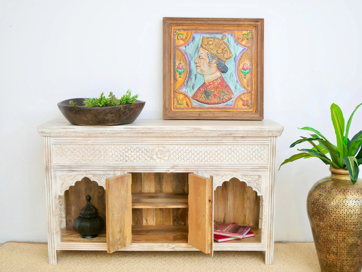 wooden bar stools,
small console table,
side tables for living room,
white console table,
living room table,
living room,
vintage furniture,
wood console table,
small tv stand,
tv console cabinet,
rattan console table,
living room table,