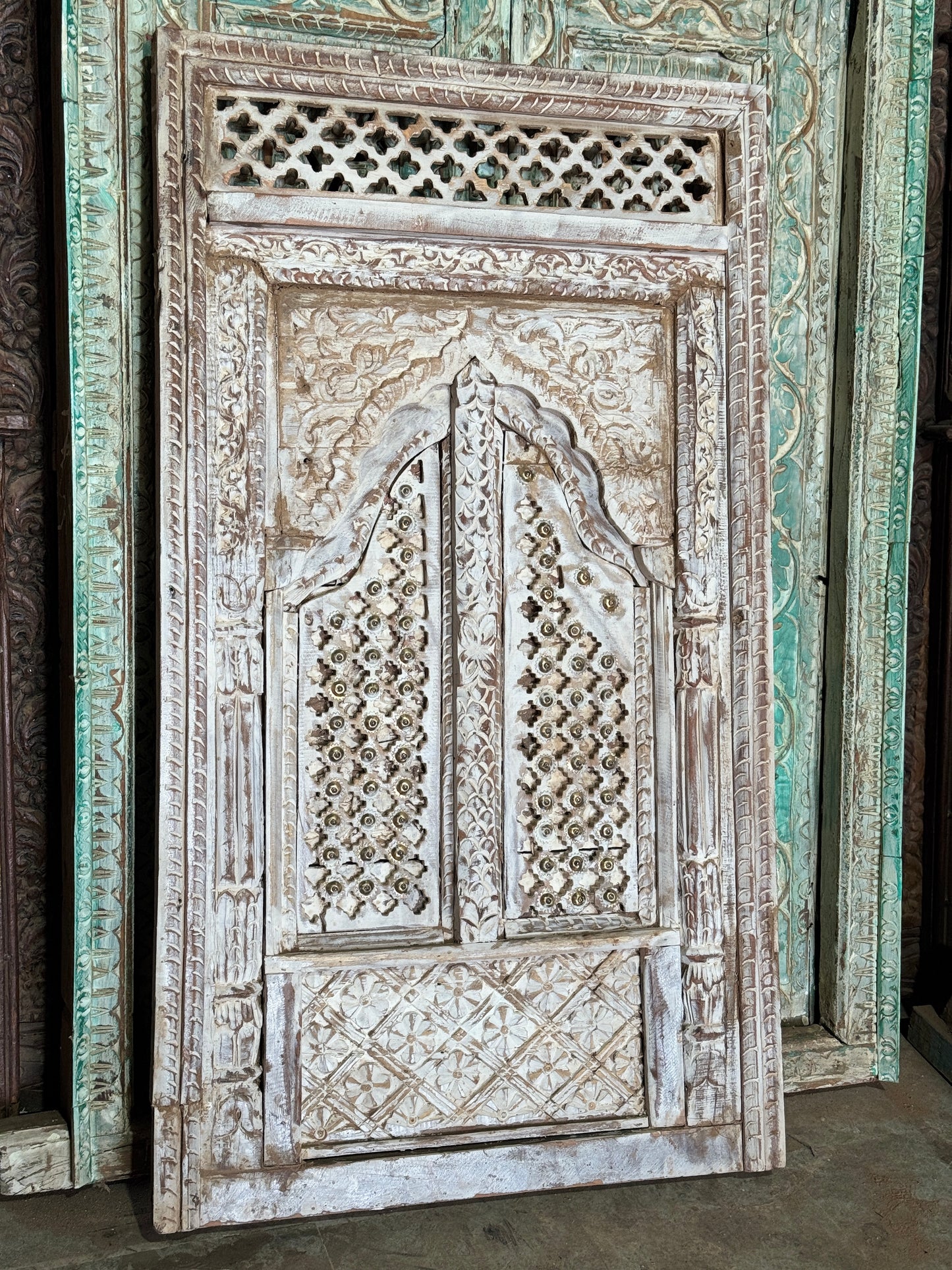 Traditional Jharokha Wall Panel – Vintage Rustic Elegance