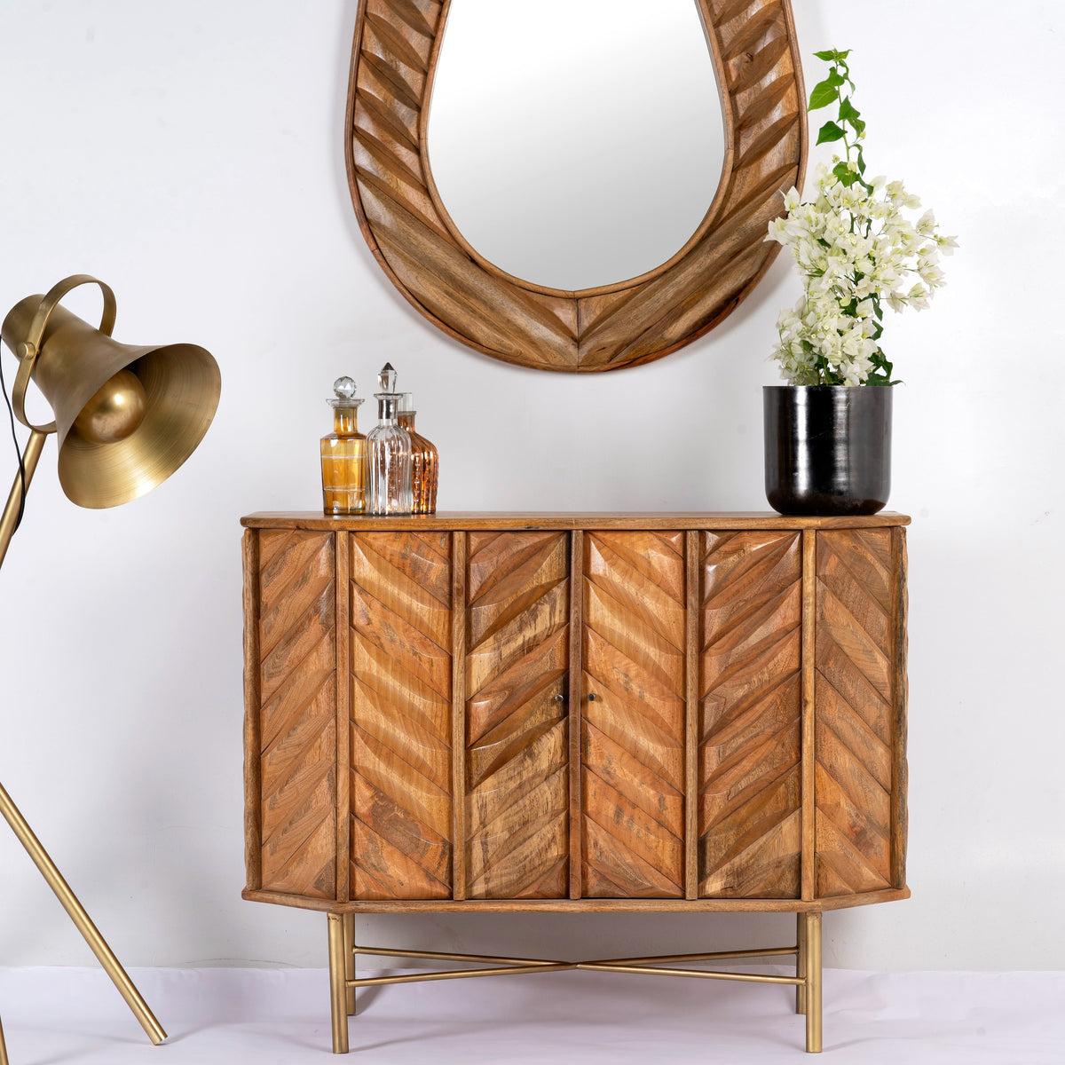 media console,
tv console,
living room sets,
shoe storage cabinet,
storage cabinet,
sideboard cabinet,
display cabinet,
black sideboard,