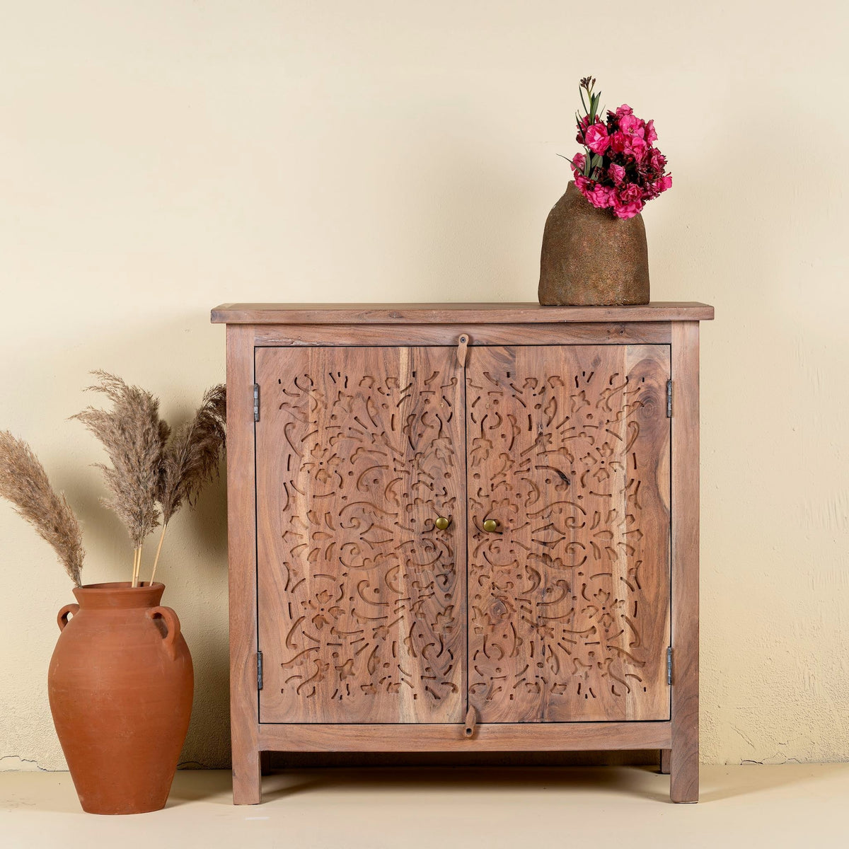 garden furniture,
bathroom vanity,
console table,
chest of drawers,
home furniture,
outdoor kitchen cabinets,
bedroom dresser,
sideboard cabinet,