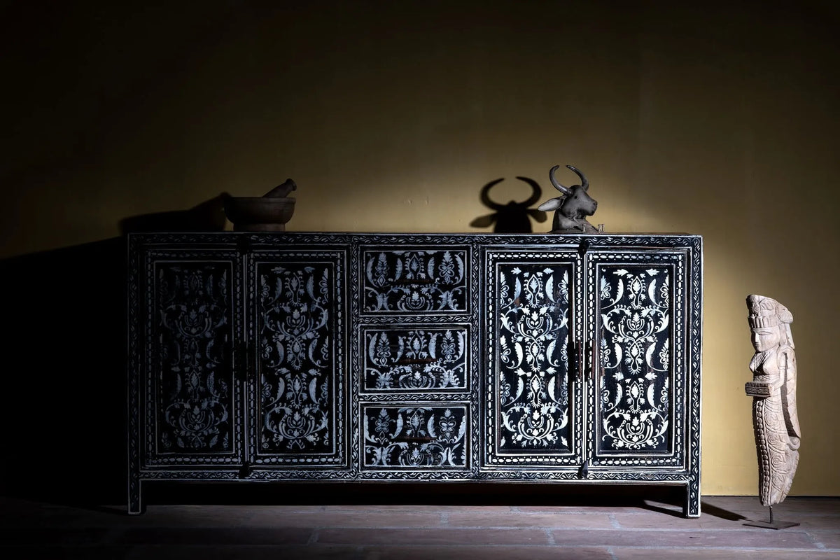solidwood sideboard,
living room furniture,
console storage,
vintage style cabinet,
carved cabinet,
kitchen cabinets,
tv stand,
living spaces,
bathroom vanity,
console table,tv unit,
long cabinet,
solidwood sideboard,
living room furniture,
console storage,
vintage style cabinet,
carved cabinet,