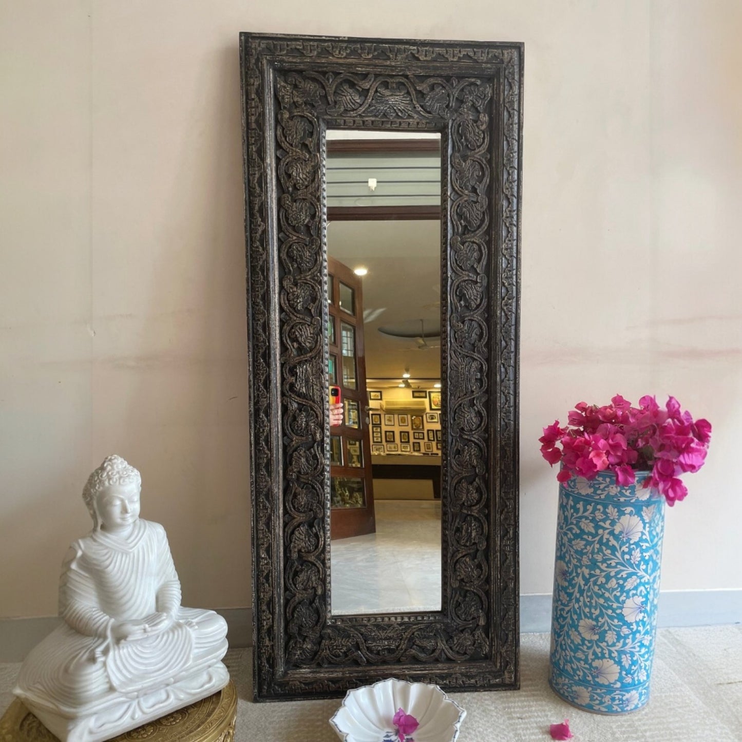 Beautifully carved jharokha mirror with a gold frame mirror design, blending vintage bathroom mirror elegance with timeless Indian craftsmanship