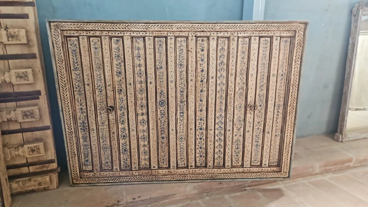 bed ,
headboard,
vintage king bed,
solid wood bed,
heritage bed,
rattan bed,
queen solid wood bed,