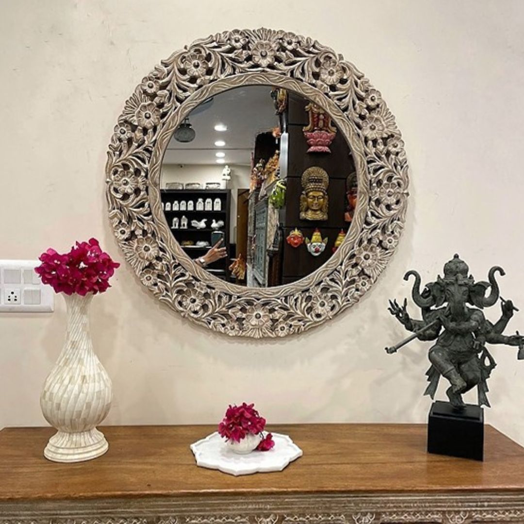 Beautiful Jharokha mirror with a unique antique brass frame, perfect for enhancing traditional Indian-style decor or complementing retro wall art."