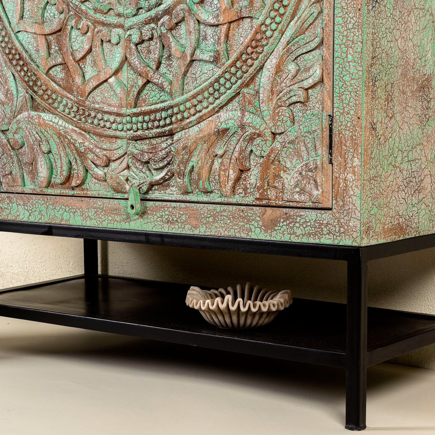 garden furniture,
bathroom vanity,
console table,
chest of drawers,
home furniture,
outdoor kitchen cabinets,
bedroom dresser,
sideboard cabinet,
chest of drawers,