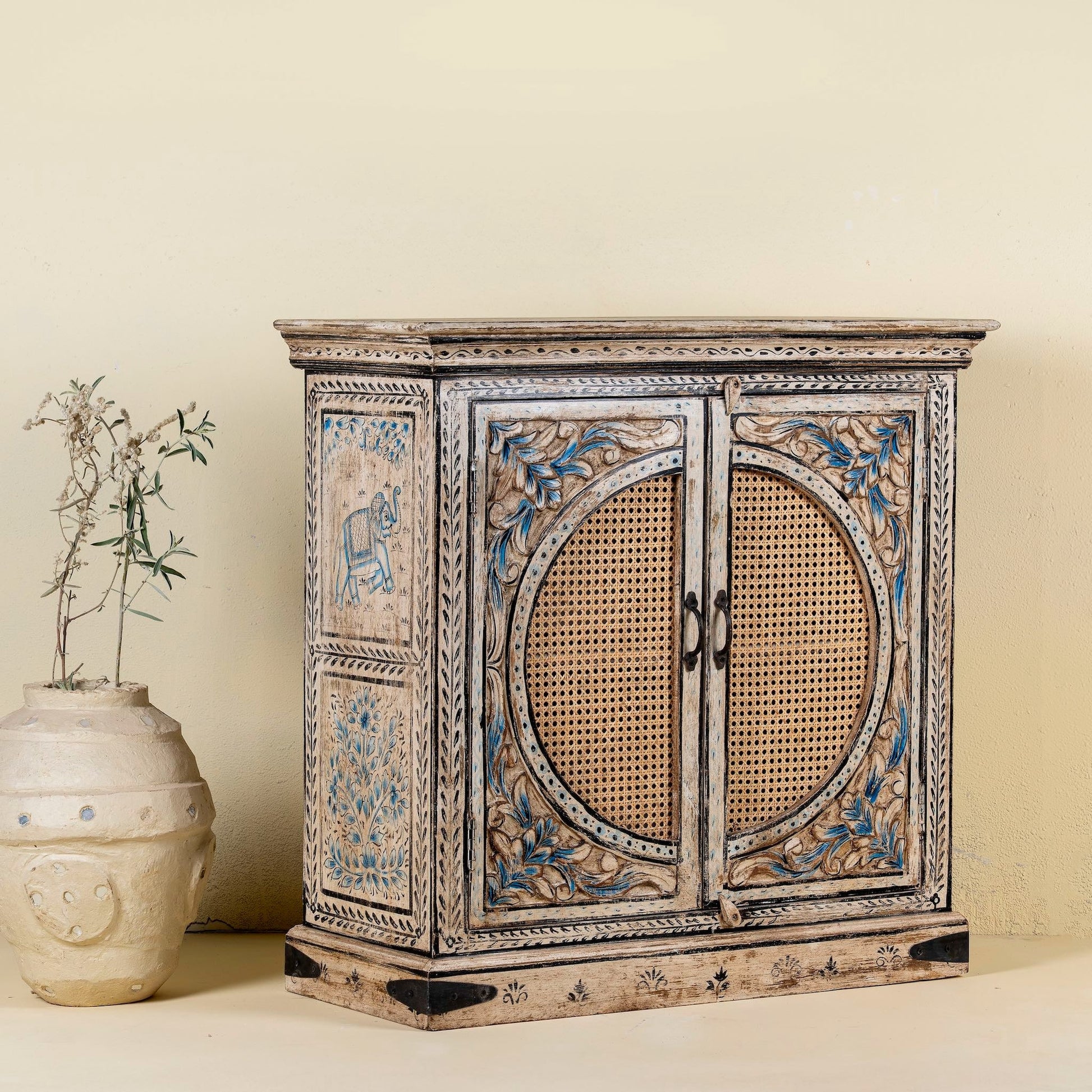 carved cabinet,
luxury cabinet,
home furnishings,
furniture stores near me,
garden furniture,
bathroom vanity,
console table,
chest of drawers,
