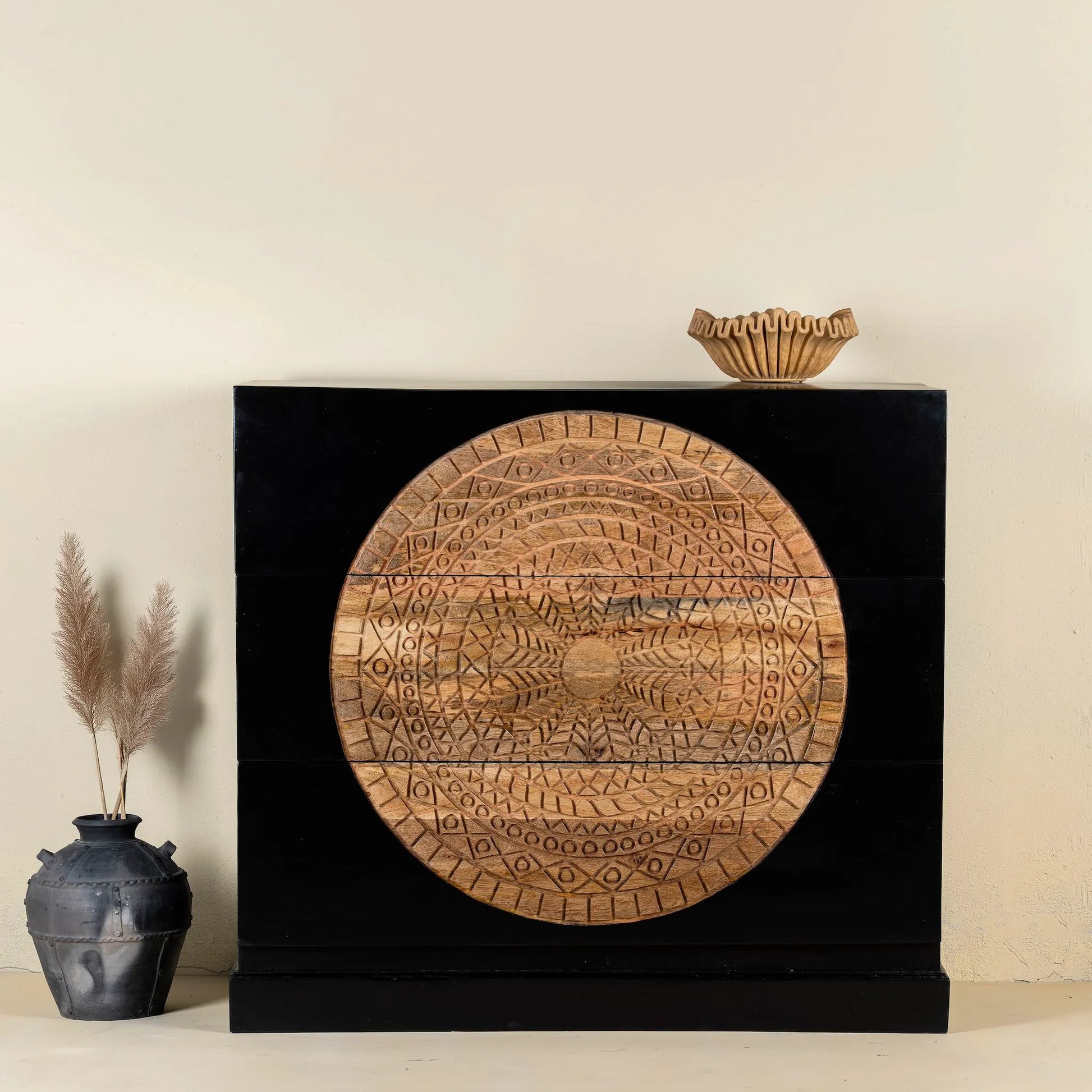 solidwood sideboard,
living room furniture,
console storage,
vintage style cabinet,
carved cabinet,
kitchen cabinets,
tv stand,
living spaces,
bathroom vanity,
console table,tv unit,
long cabinet,
solidwood sideboard,
living room furniture,
console storage,
vintage style cabinet,
carved cabinet,