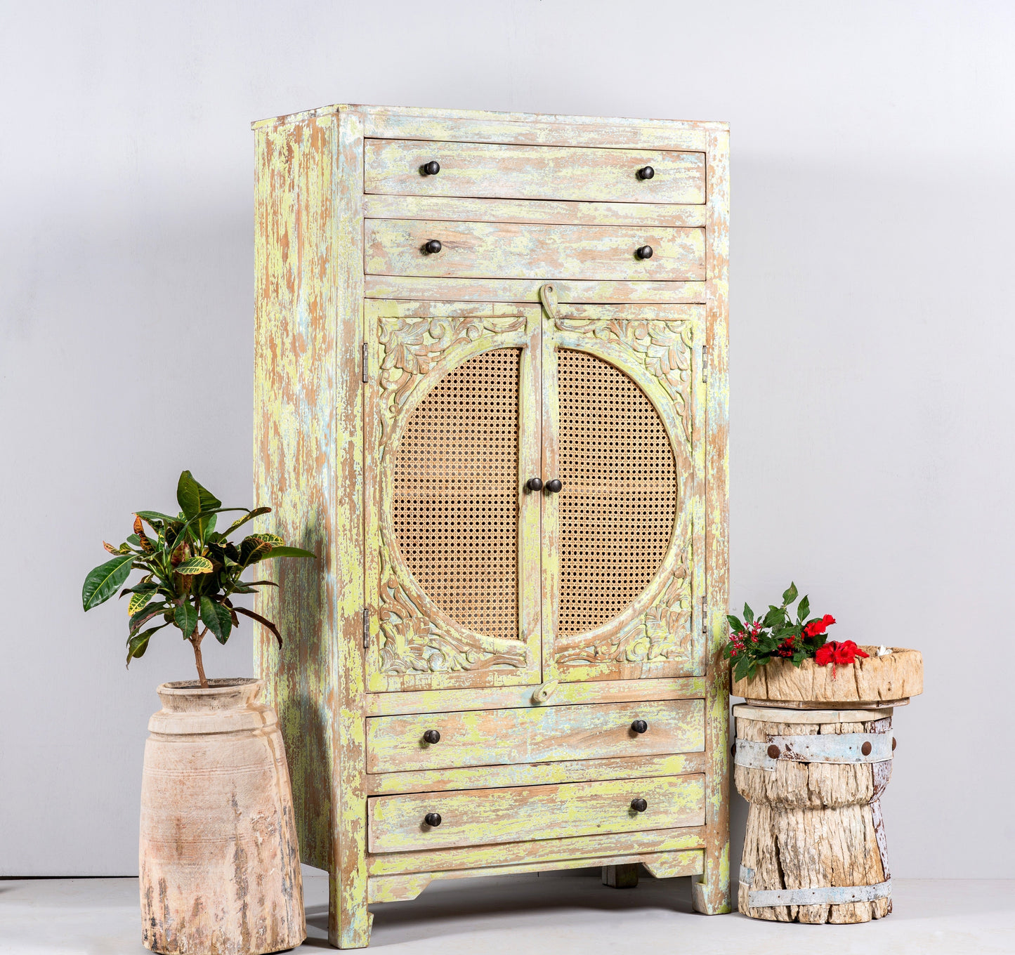 living room furniture,
furniture,
solid wood cabinet,
vintage cabinet,
carved cabinet,
luxury cabinet,
home furnishings,
furniture stores near me,