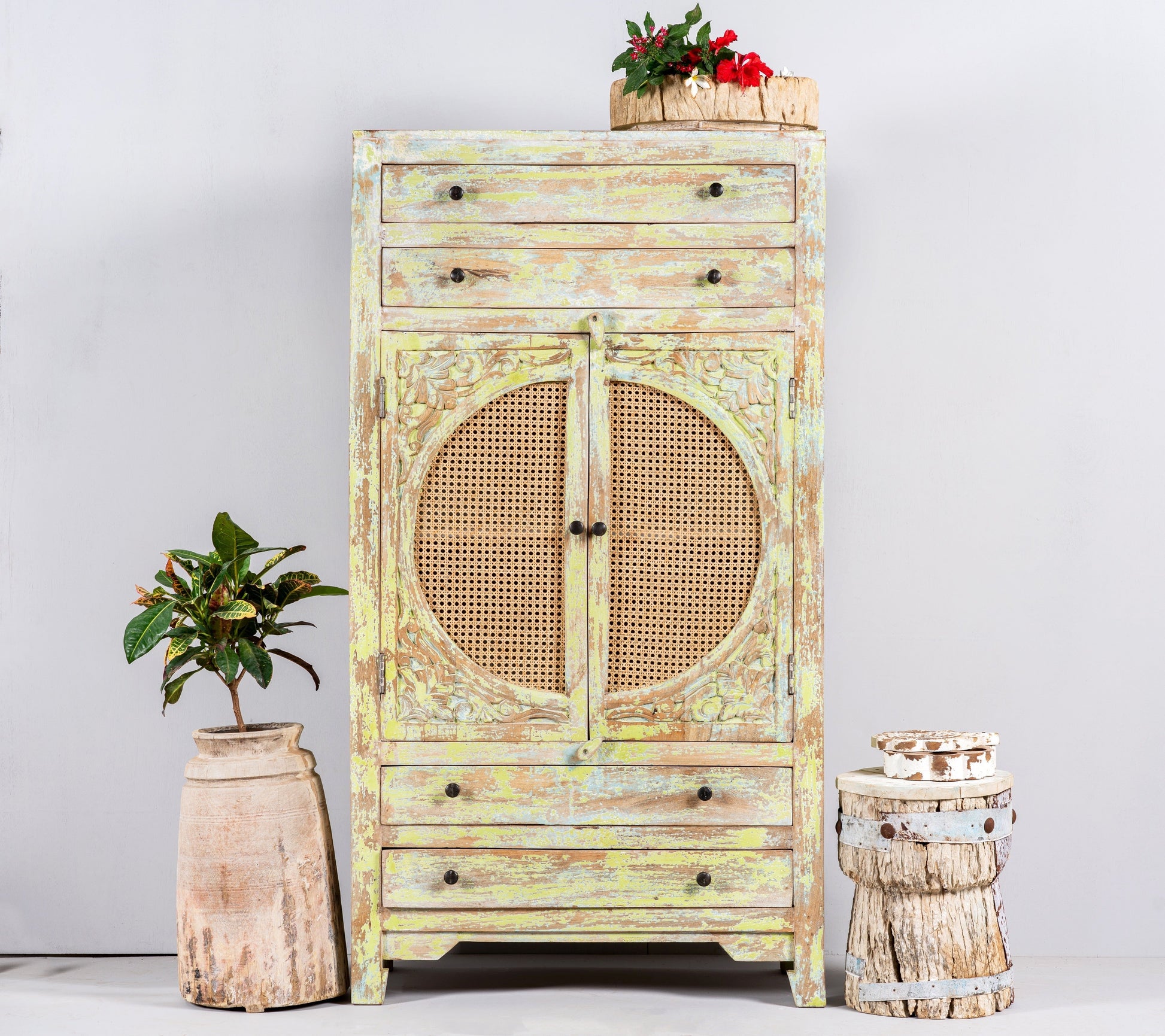 solid wood cabinet,
vintage cabinet,
carved cabinet,
luxury cabinet,
home furnishings,
furniture stores near me,
garden furniture,