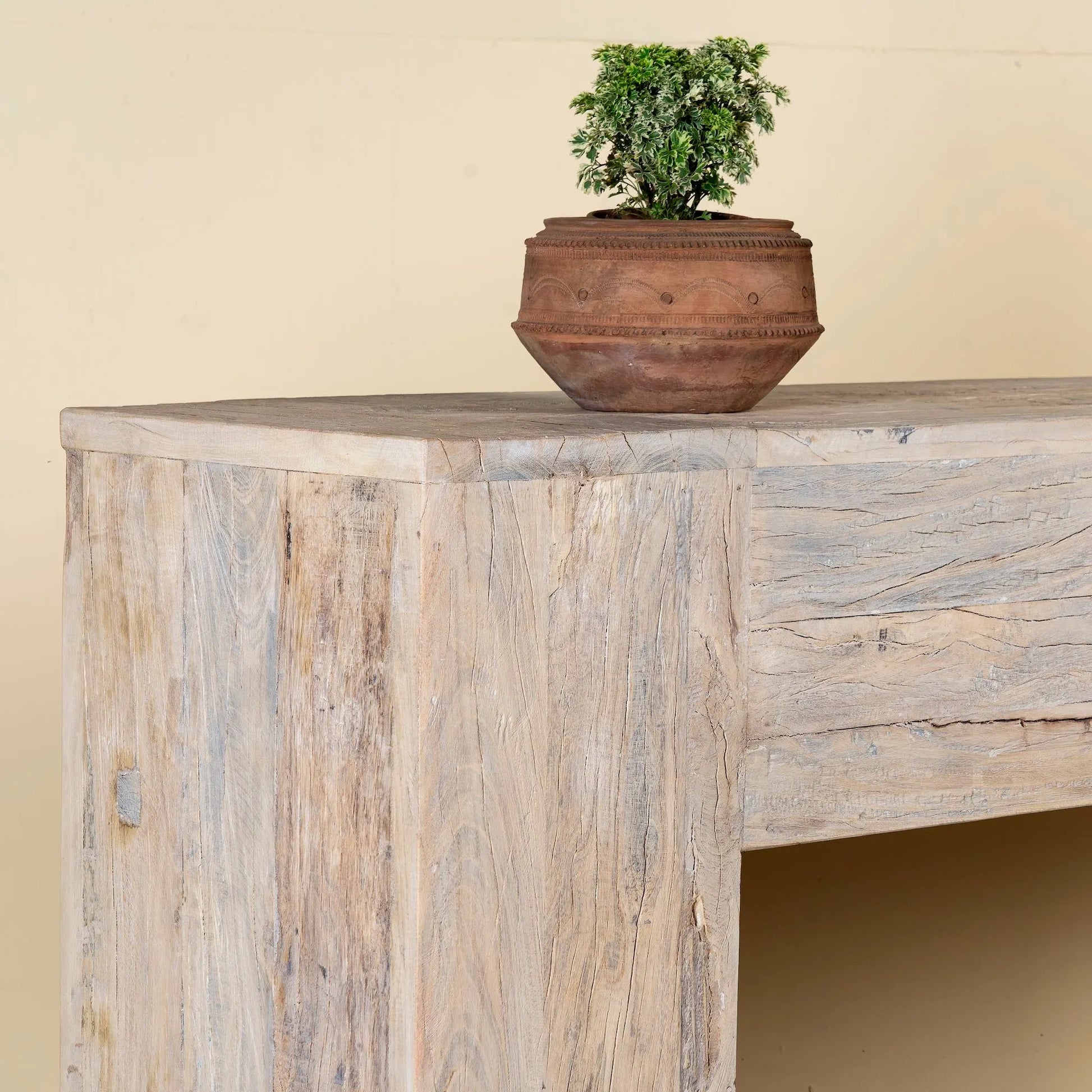 living room furniture sets,
tv console table,
console table with drawers,
console table with storage,
wooden bar stools,
small console table,
side tables for living room,
white console table,
living room table,
living room,
vintage furniture,
wood console table,