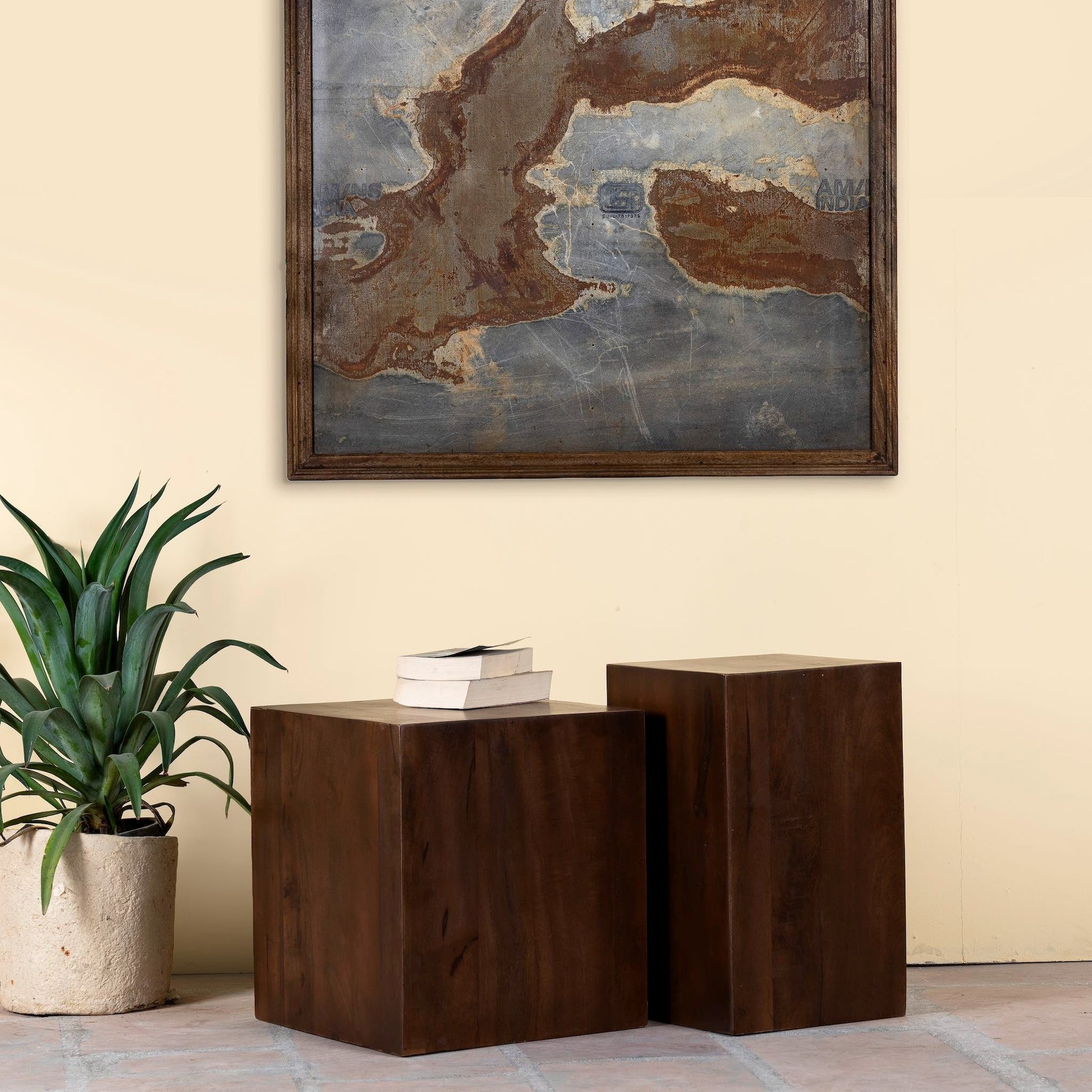 round side table,
accent table,
coffee tables for sale,
farmhouse coffee table,
mid century coffee table,
coffee table set,
large square coffee table,