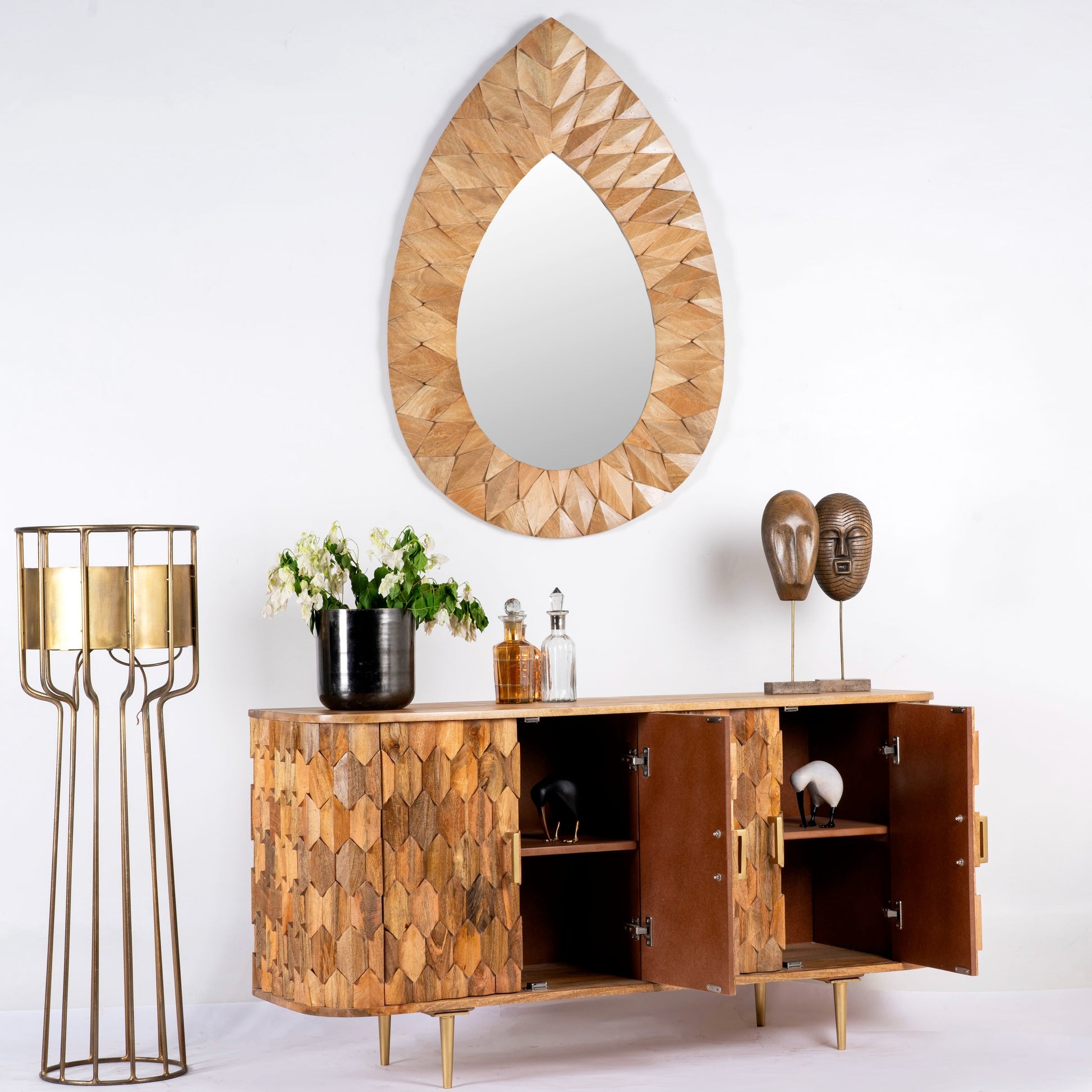 tv console,
living room sets,
shoe storage cabinet,
storage cabinet,
sideboard cabinet,
display cabinet,
black sideboard,