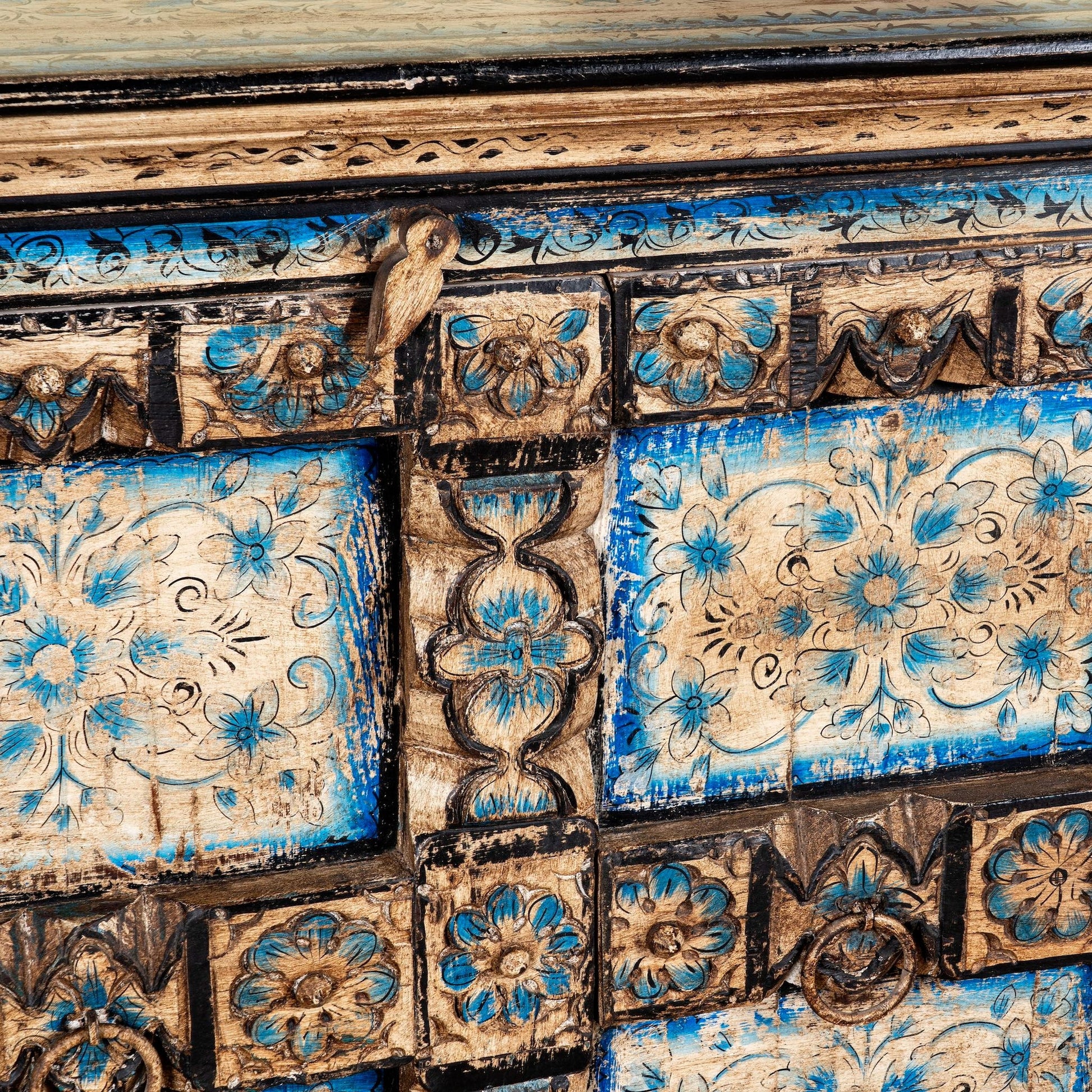 solid wood cabinet,
vintage cabinet,
carved cabinet,
luxury cabinet,
home furnishings,
furniture stores near me,
garden furniture,
bathroom vanity,
