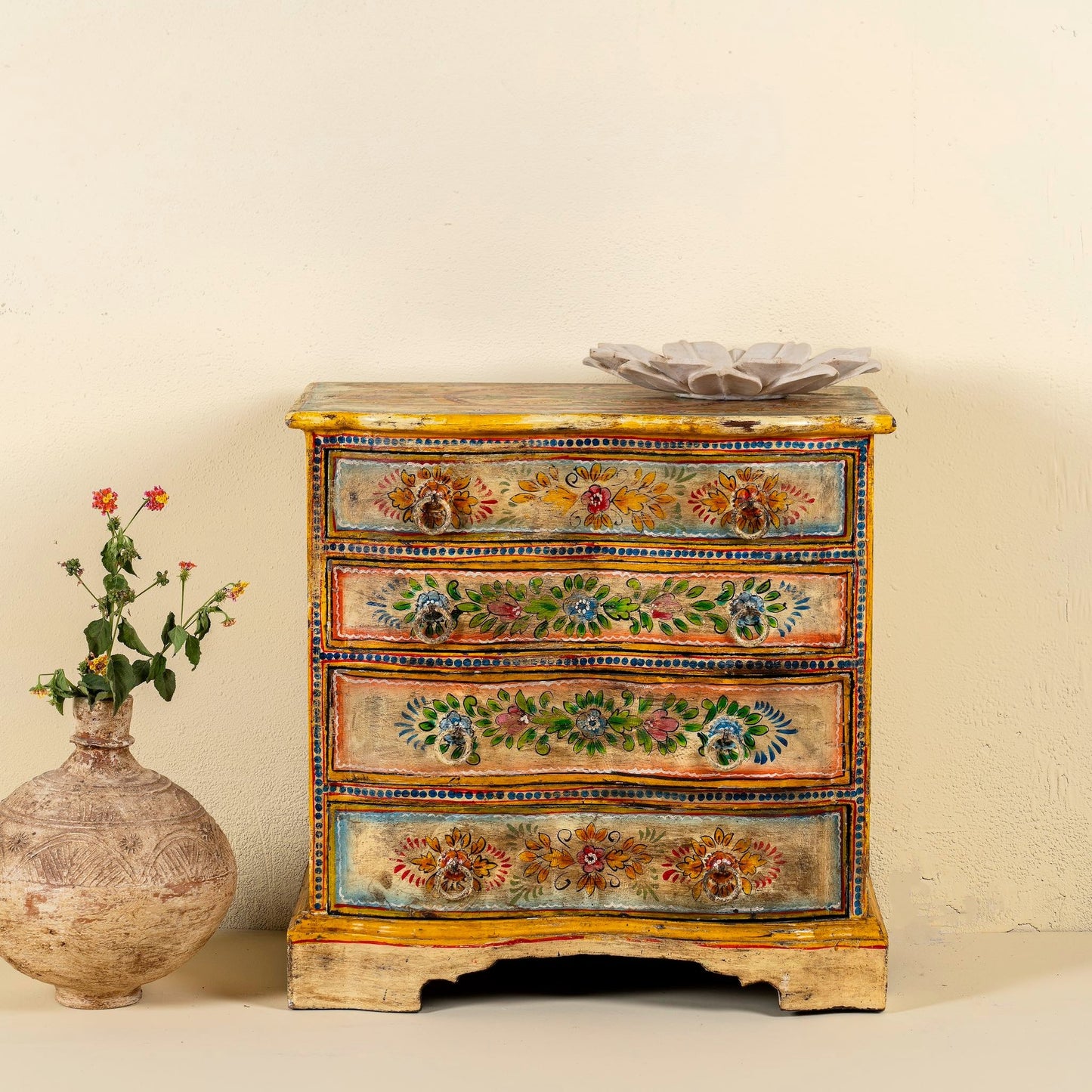cabinets,
living room furniture,
furniture,
solid wood cabinet,
vintage cabinet,
carved cabinet,
luxury cabinet,
home furnishings,
furniture stores near me,
garden furniture,