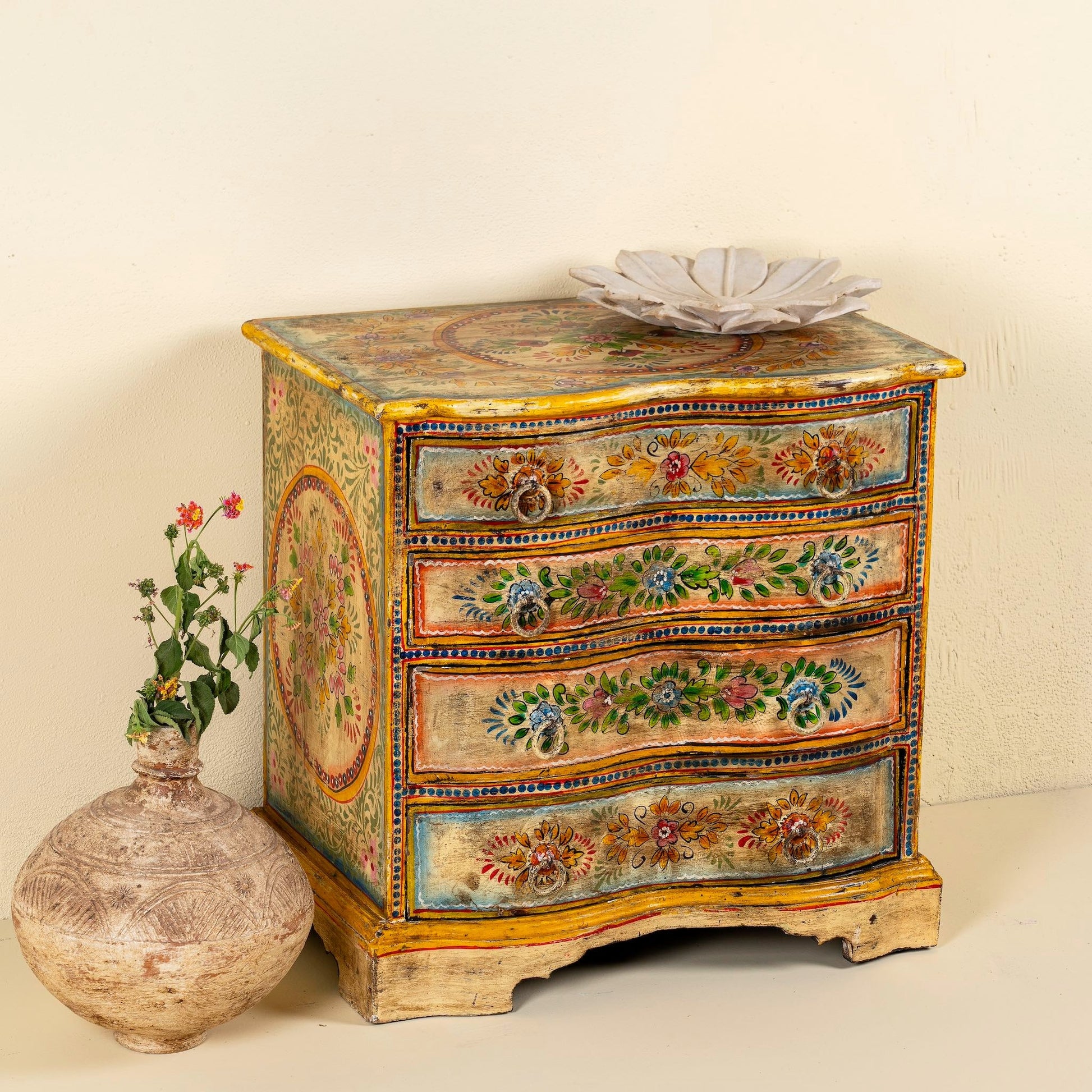 garden furniture,
bathroom vanity,
console table,
chest of drawers,
home furniture,
outdoor kitchen cabinets,
bedroom dresser,
sideboard cabinet,