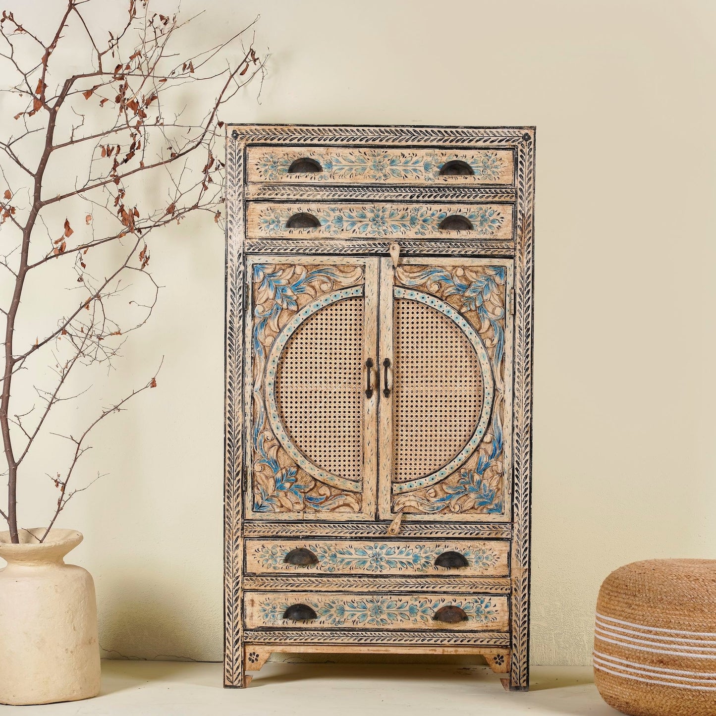 garden furniture,
bathroom vanity,
console table,
chest of drawers,
home furniture,
outdoor kitchen cabinets,
bedroom dresser,
sideboard cabinet,