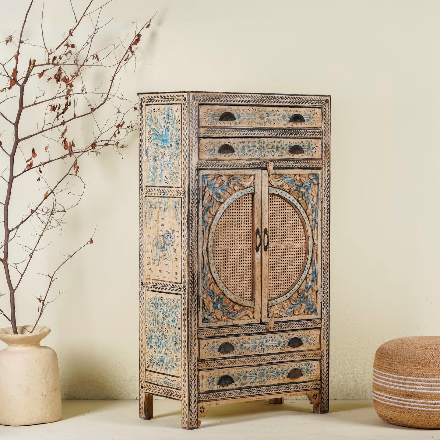 garden furniture,
bathroom vanity,
console table,
chest of drawers,
home furniture,
outdoor kitchen cabinets,
bedroom dresser,
sideboard cabinet,
