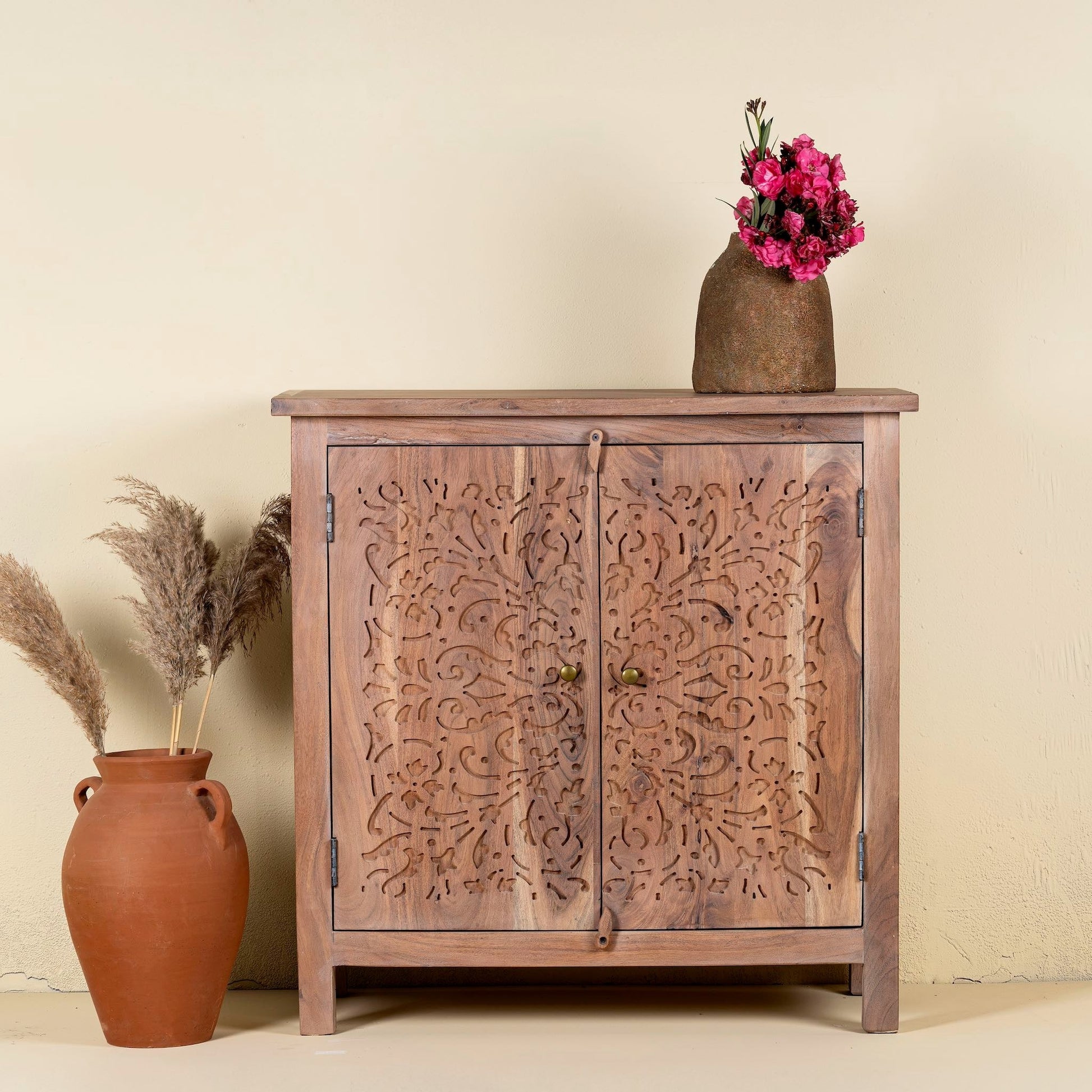 garden furniture,
bathroom vanity,
console table,
chest of drawers,
home furniture,
outdoor kitchen cabinets,
bedroom dresser,
sideboard cabinet,