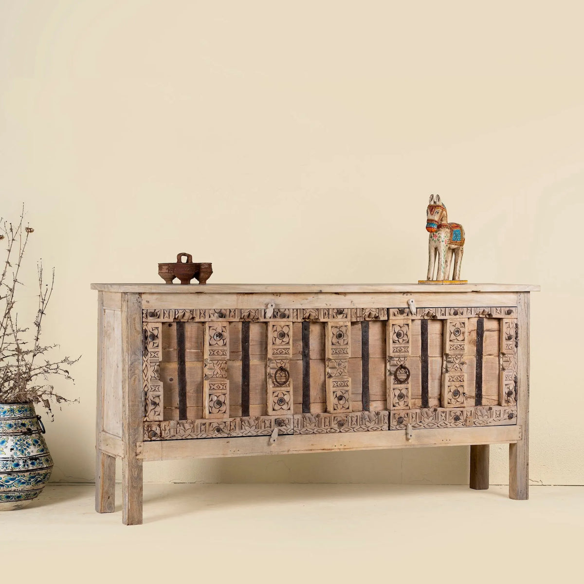 tv table,
living room furniture sets,
tv console table,
console table with drawers,
console table with storage,
wooden bar stools,
small console table,
side tables for living room,
white console table,
living room table,
