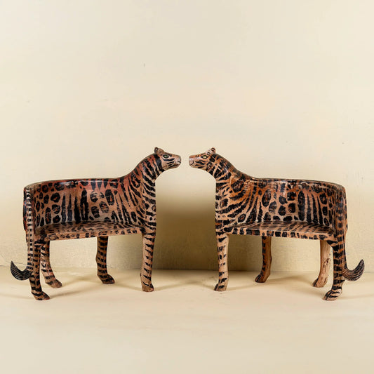 tiger chair,
animal print chair,
rattan chair,
cane chair,
wooden chair,
farmhouse chair,
restaurant chair,