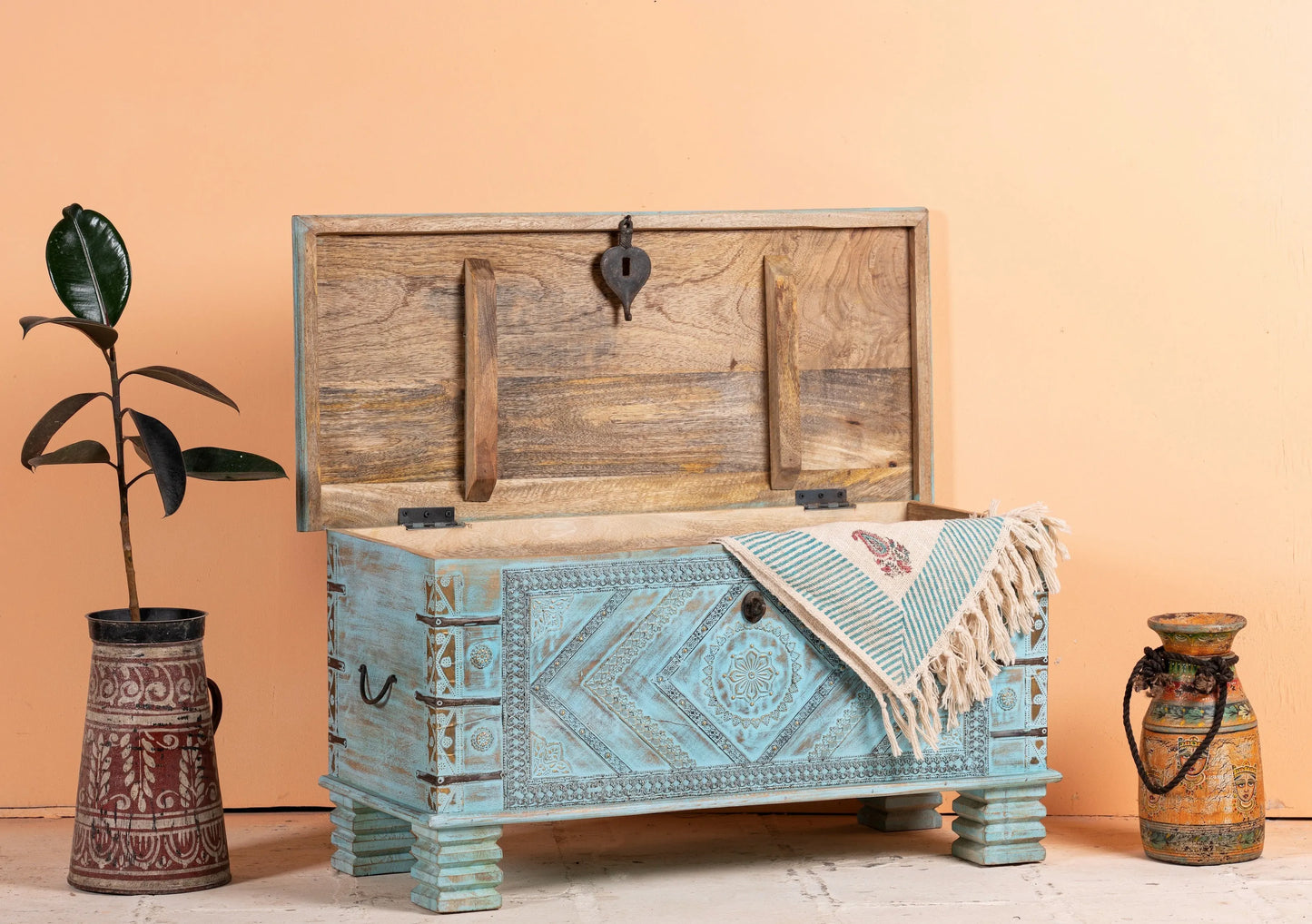 metal storage trunk,
trunk furniture,
trunk storage box,
chest storage box,
vintage storage trunk,
clothes trunk,
wooden trunk box,
small trunk box,
storage trunk furniture,