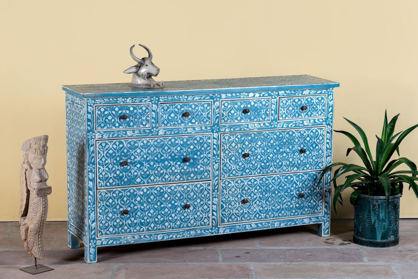 carved cabinet,
kitchen cabinets,
tv stand,
living spaces,
bathroom vanity,
console table,
bathroom cabinets,
media console,
tv console,
