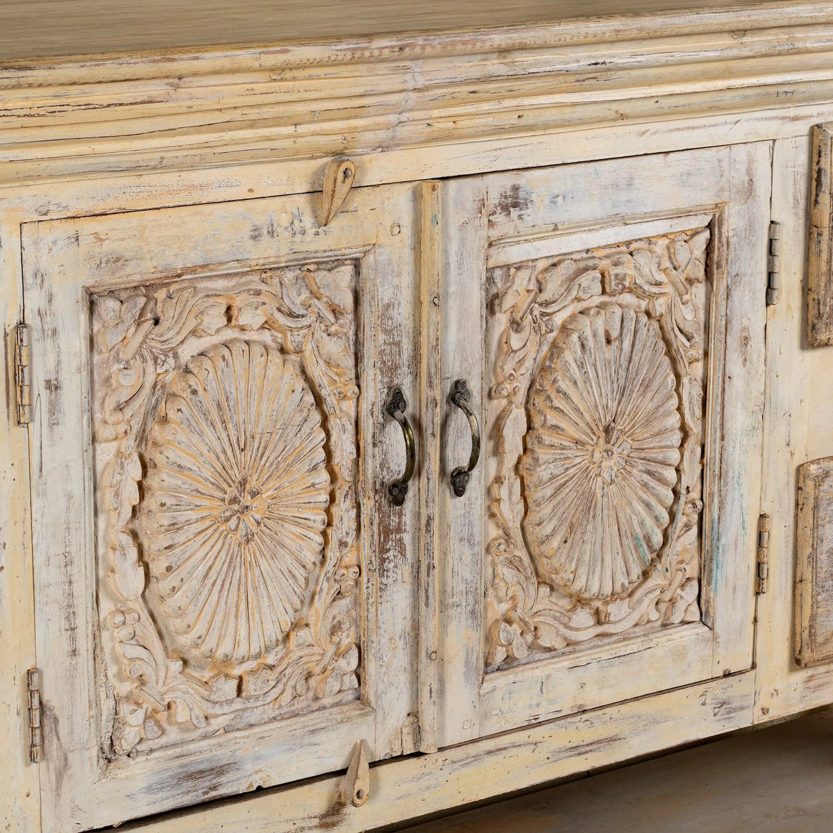 wooden bar stools,
small console table,
side tables for living room,
white console table,
living room table,
living room,
vintage furniture,
wood console table,
small tv stand,
tv console cabinet,
rattan console table,
