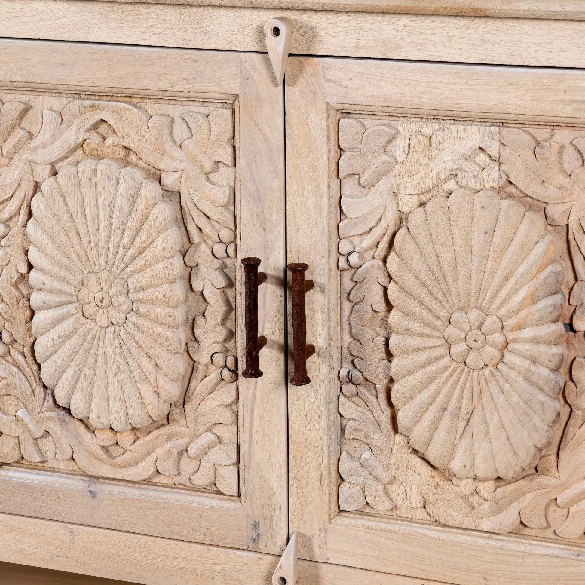 solid wood furniture,
antique vintage furniture,
tv table,
living room furniture sets,
tv console table,
console table with drawers,
console table with storage,
wooden bar stools,
small console table,
side tables for living room,
white console table,
living room table,