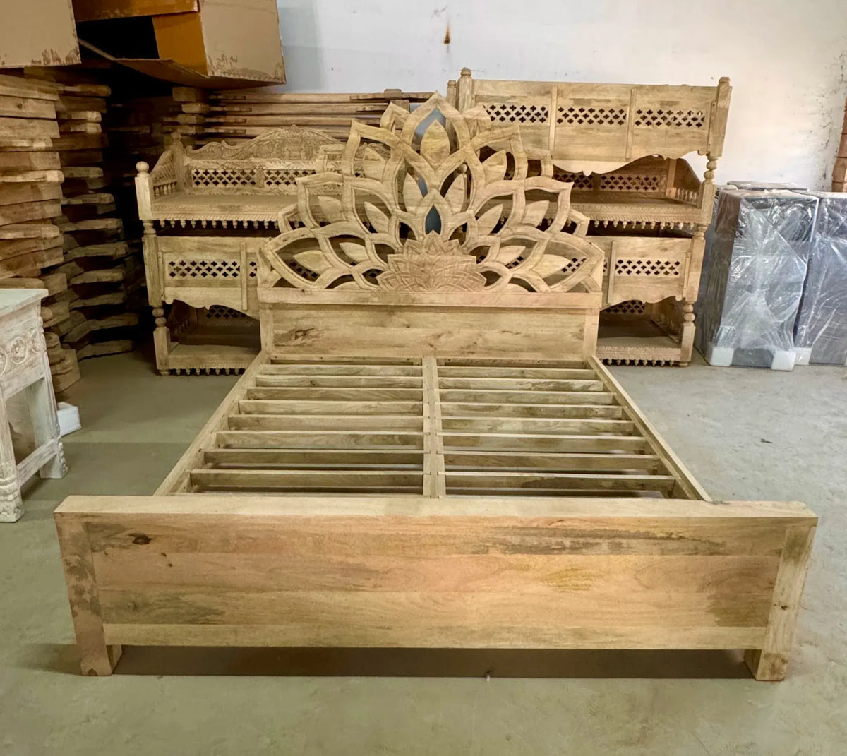 vintage king bed,
solid wood bed,
heritage bed,
rattan bed,
queen solid wood bed,
bedroom furniture,
carved bed,
antique bedroom,